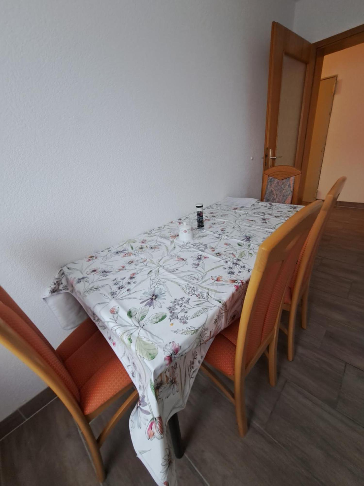 Wohnung Mit 2 - 3 Zimmern Ballenberg Екстер'єр фото